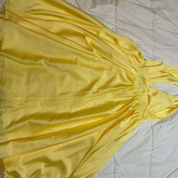 Hush collection women’s dress halter plunge neckline yellow Marilyn monroe style - Picture 5 of 9